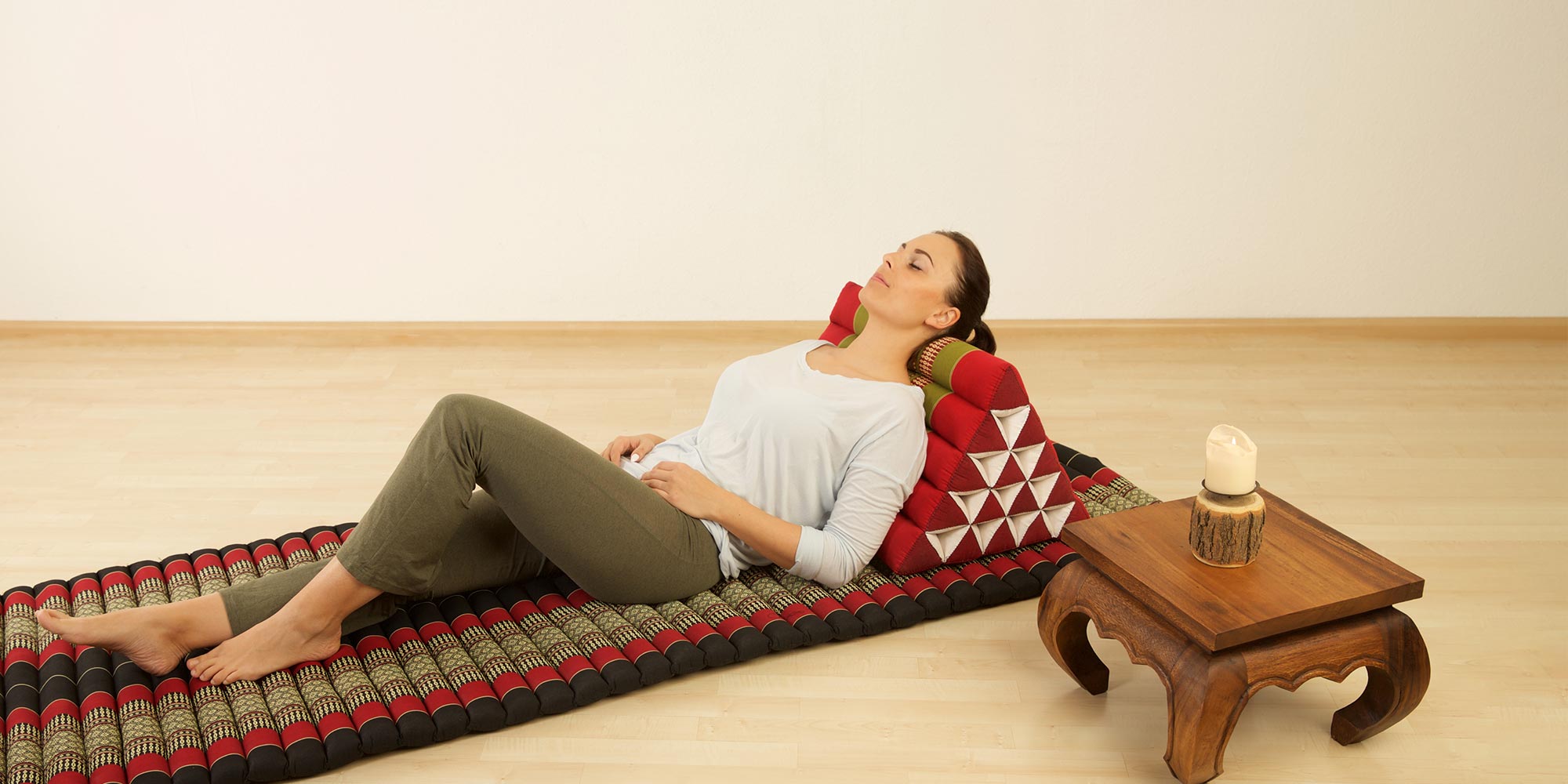 Background image for Dreieckskissen hoch