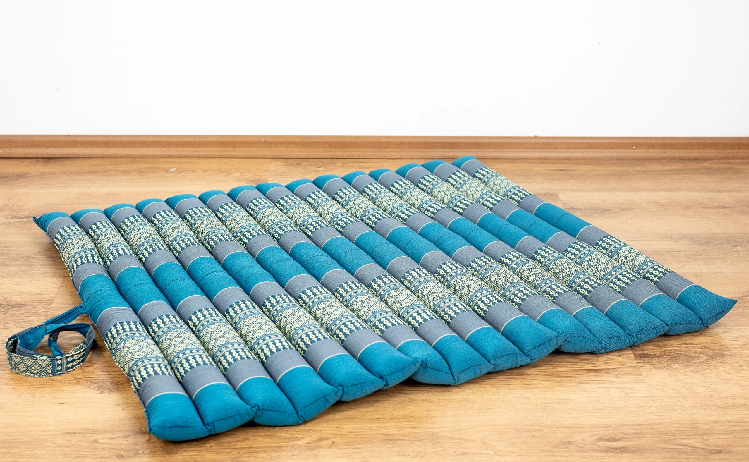 Steppkissen-XL_19-hellblau_1030090032_1_frei Kapok Steppkissen 75 cm