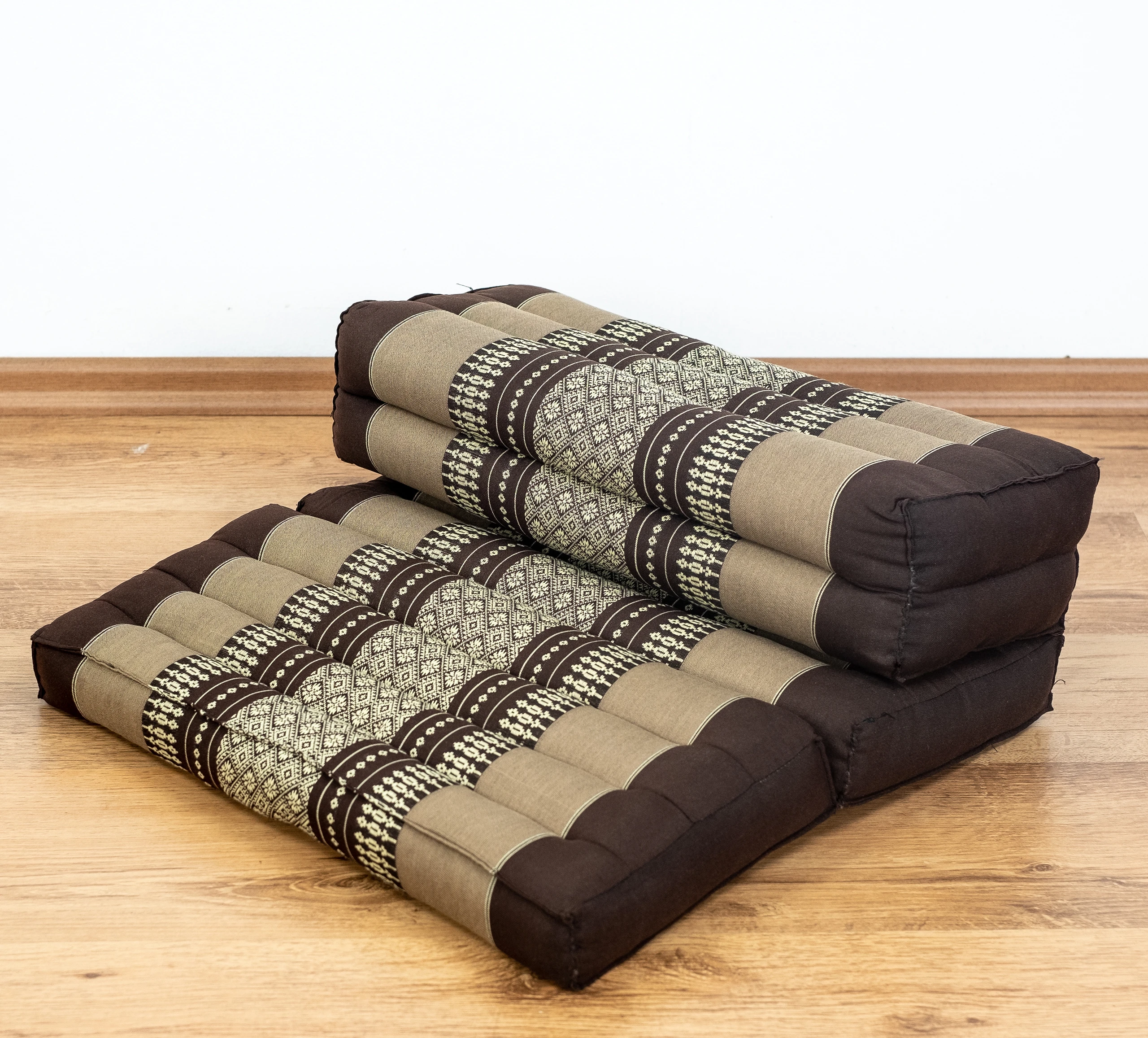 Klappstuetzkissen-braun-1_frei Kapok Stützkissen faltbar