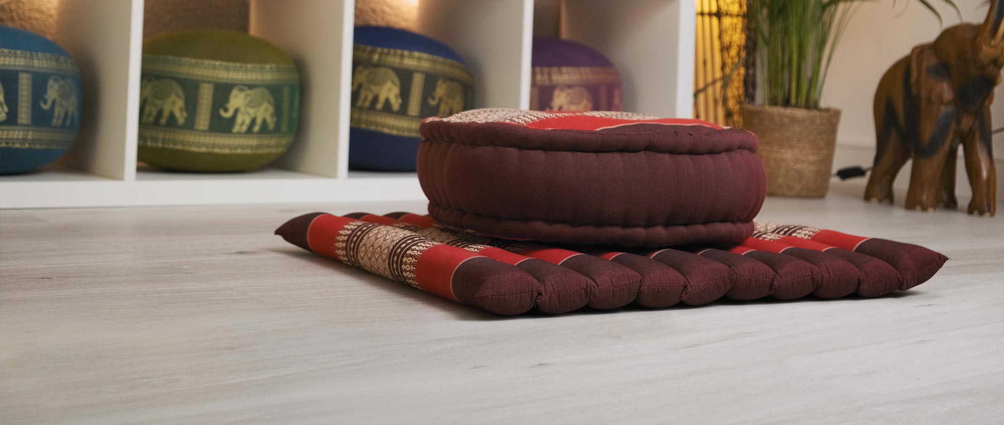 Background image for Meditationskissen Set L